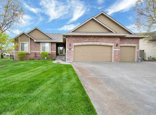 3325 S Bolin Dr, Wichita, KS 67215