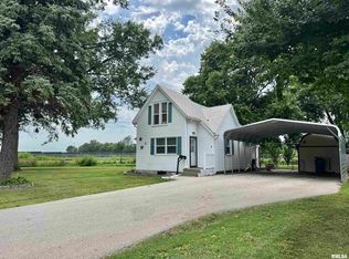 966 Locust St, Galesburg, IL 61401