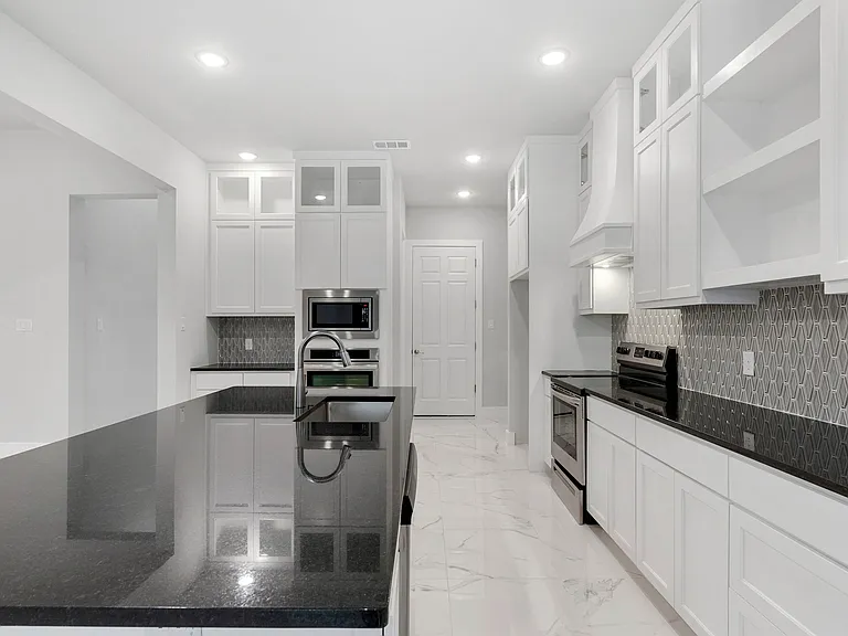 2217 S Peachtree Ct — Photo 9