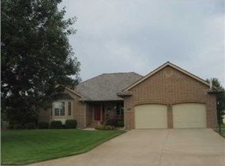 1209 S Chestnut St, Halstead, KS 67056