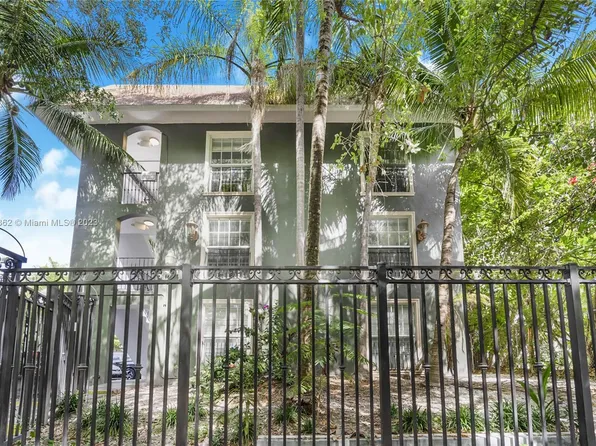 3245 Virginia St APT 25, Miami, FL 33133