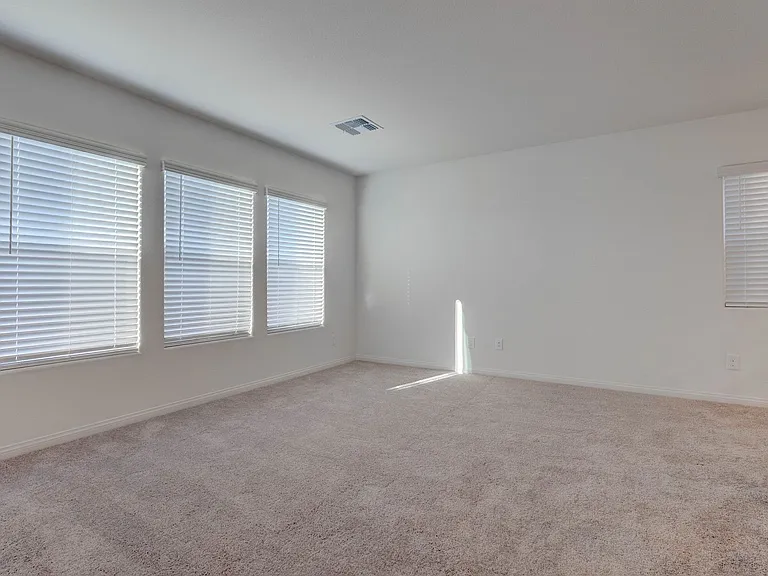 9256 Innot Ave — Photo 2