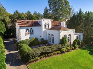 20 Shawnee Rd, Scarsdale, NY 10583