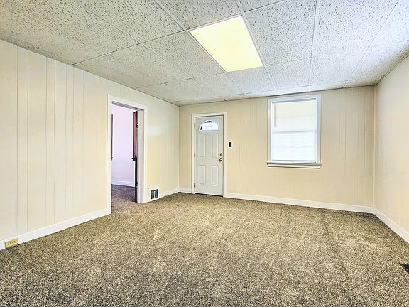 3rd image of 2101 Heidelberg Ave
