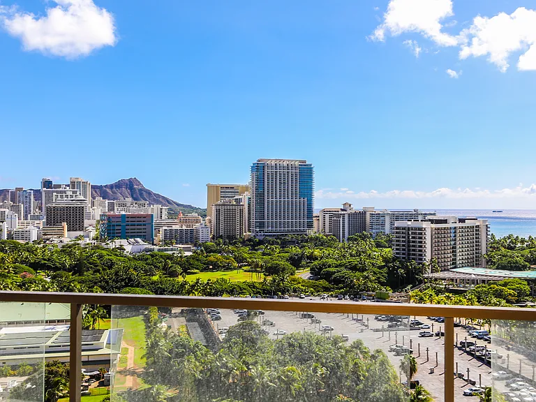 1910 Ala Moana Blvd #21B — Photo 4