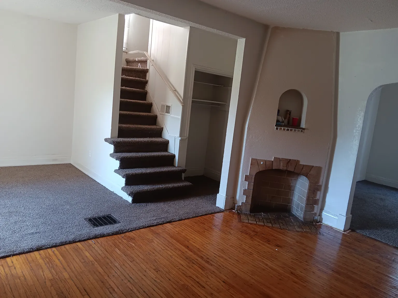 442 Arcadia Ave — Photo 3