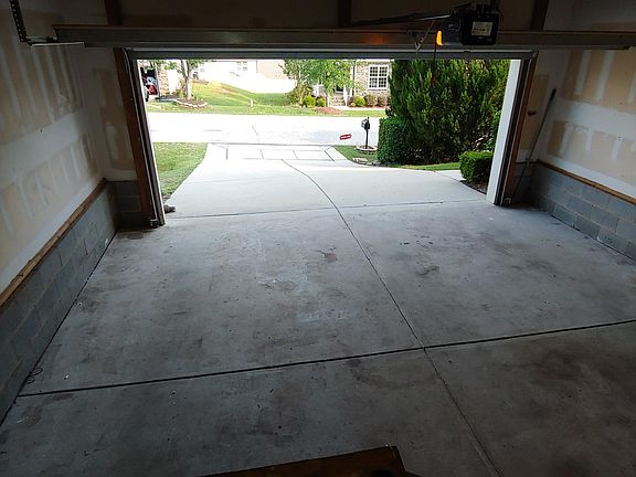 5th image of 435 Oak Alley Trl #2