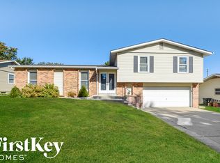 3051 Willow Wood Dr, Saint Charles, MO 63303