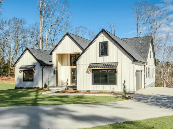 1292 Deerfield Dr, Spartanburg, SC 29302