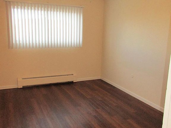4th image of 1405 Race St APT 303