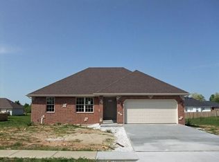209 W Pheasant Ln, Willard, MO 65781