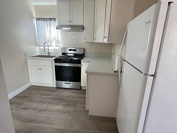 5th image of 2982 Franklin Ave #2982.5