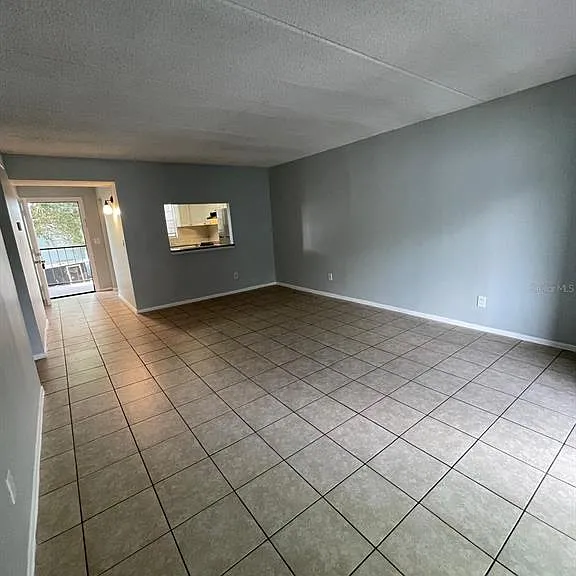 2835 Somerset Park Dr #205 — Photo 10