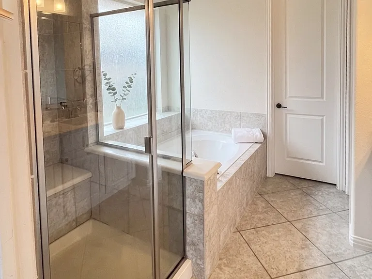 2857 Edinburgh Dr — Photo 11