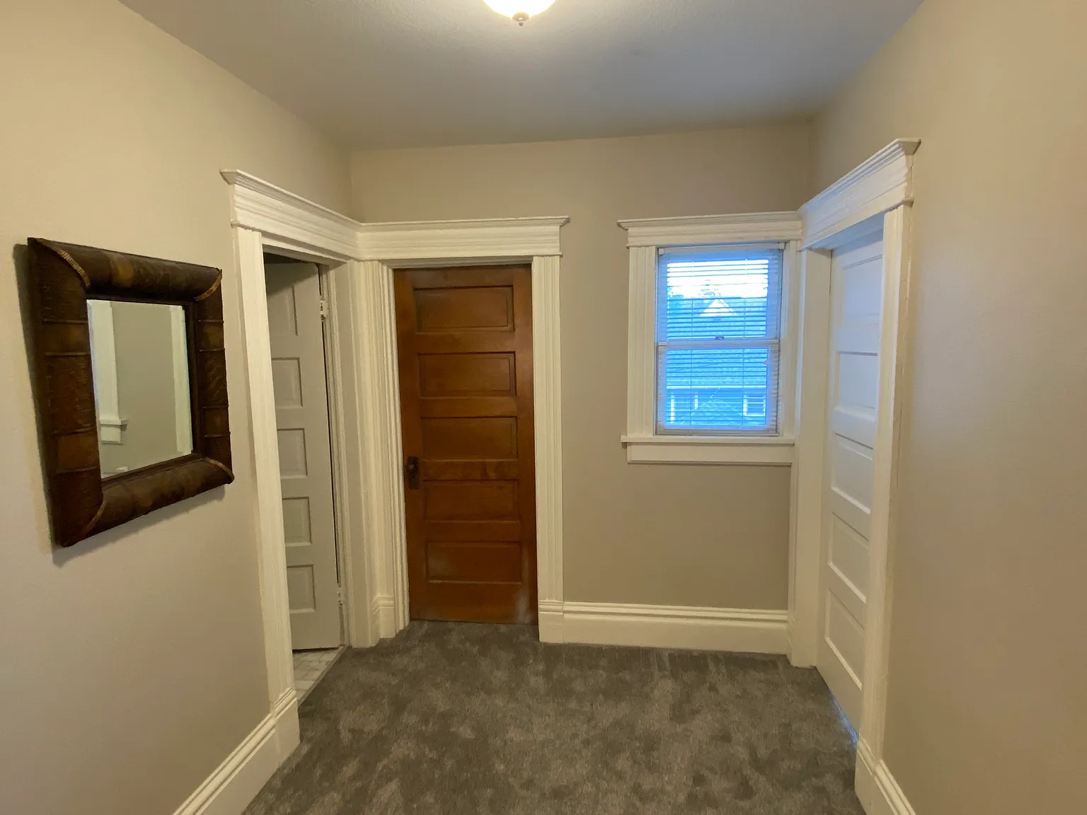 2 bed, 400 sqft, $1,200 — Photo 2