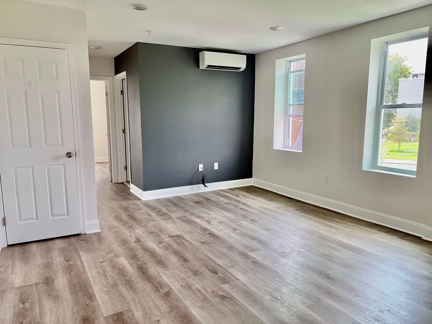 4136 Mantua Avenue — Photo 3