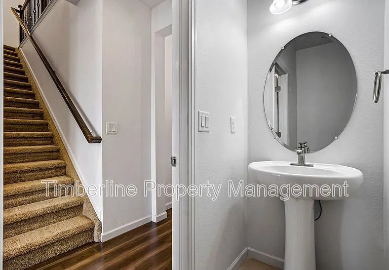811 Marine Corps Dr — Photo 19