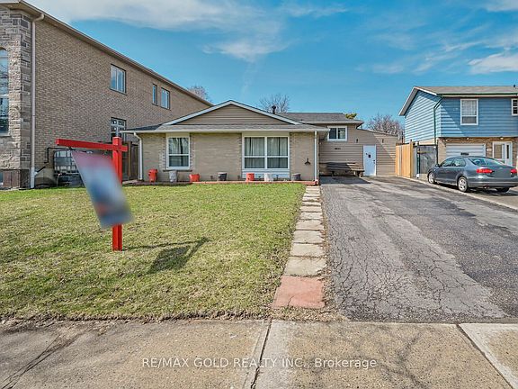 3rd image of 3031 Lafontaine Rd