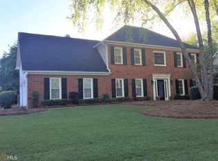 5280 Hunters Oaks Dr, Alpharetta, GA 30009