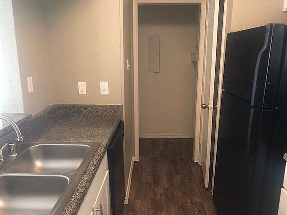 5th image of 6504 Saint Andrews Ln APT 3029