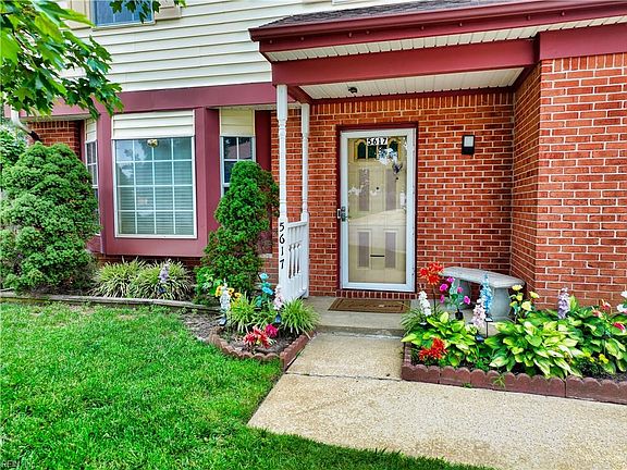 3rd image of 5617 Seven Pines Way