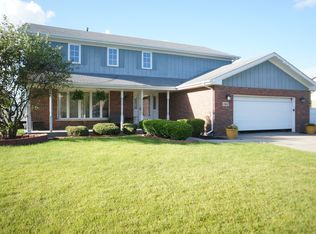 10412 Dickens Dr, Mokena, IL