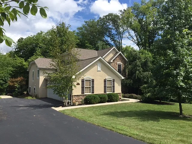 10290 Carmel Dr photo 1