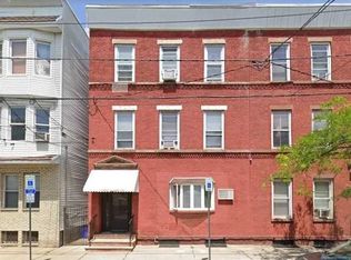 48 Lang St FLOOR 2, Newark, NJ 07105