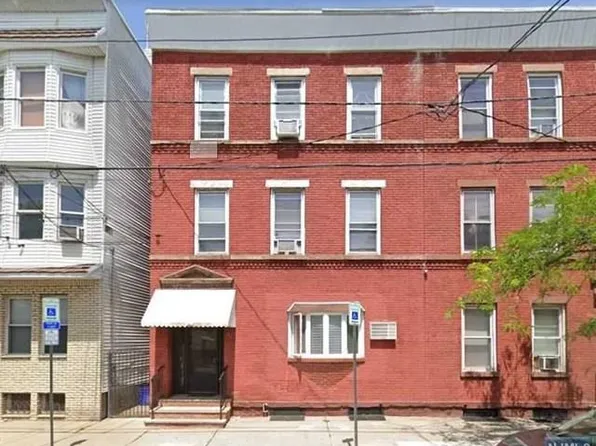 48 Lang St Floor 2, Newark, NJ 07105