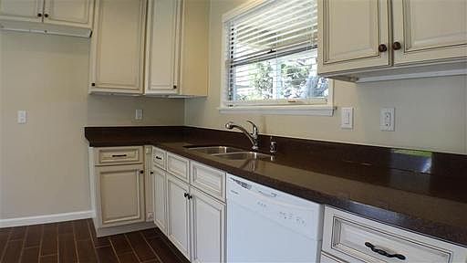 3rd image of 3130 Palo Verde Ave