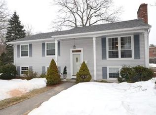 45 Claudine Dr, Lowell, MA 01852