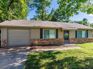 805 E Comet St, Claremore, OK 74017