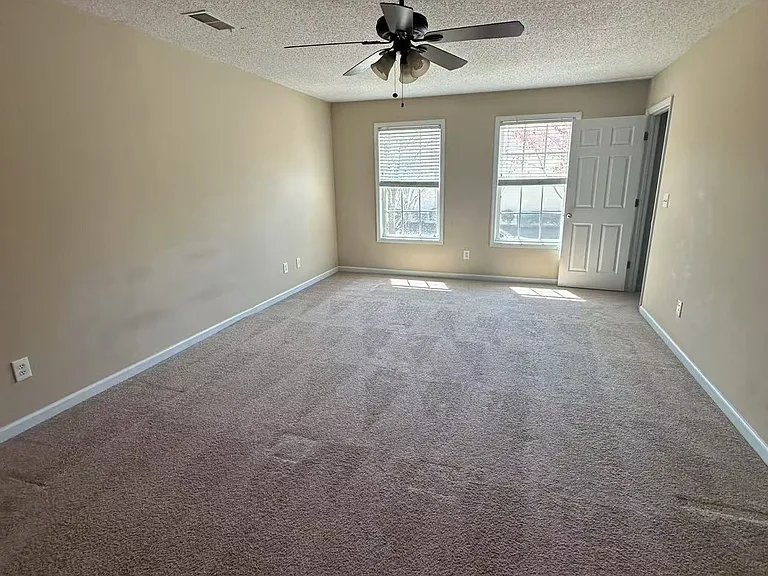 148 Milford Dr — Photo 6