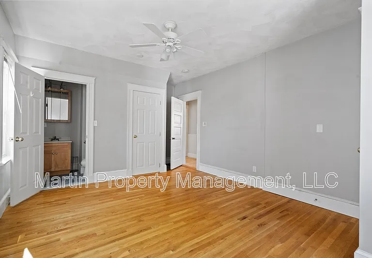 146 Beech St #1 — Photo 5