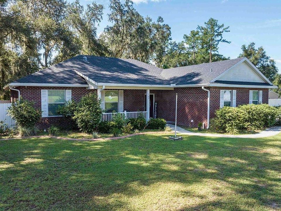 1st image of 763 NW Savannah Cir