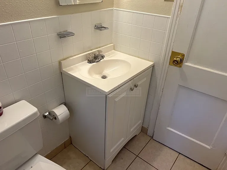 1608 Duncan Ave — Photo 15