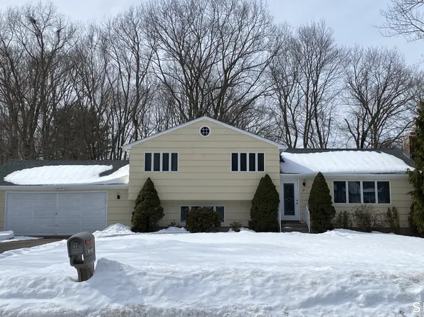 36 Corey Road, North Haven, CT 06473