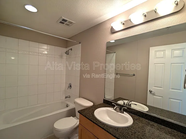 1240 India St #604 — Photo 15