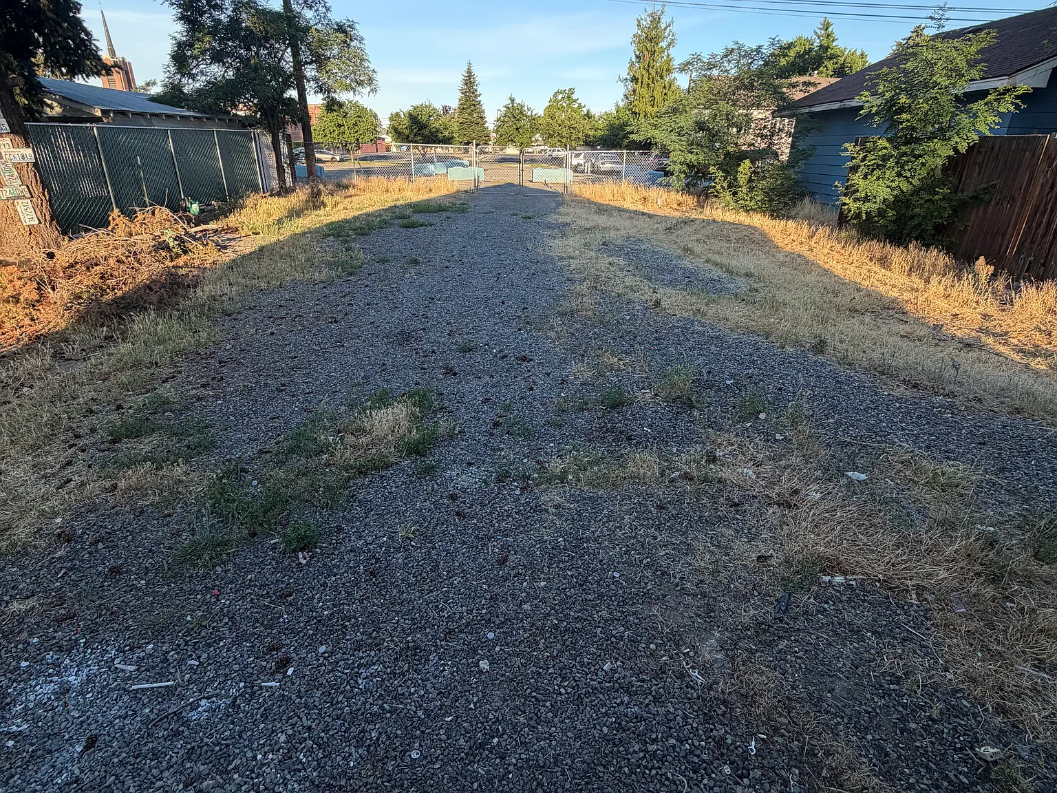 3 bed, 1000 sqft, $1,750 — Photo 3
