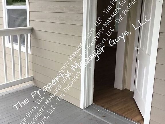 5th image of 119 S Grove St APT A
