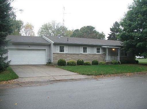 1st image of 311 Finch St