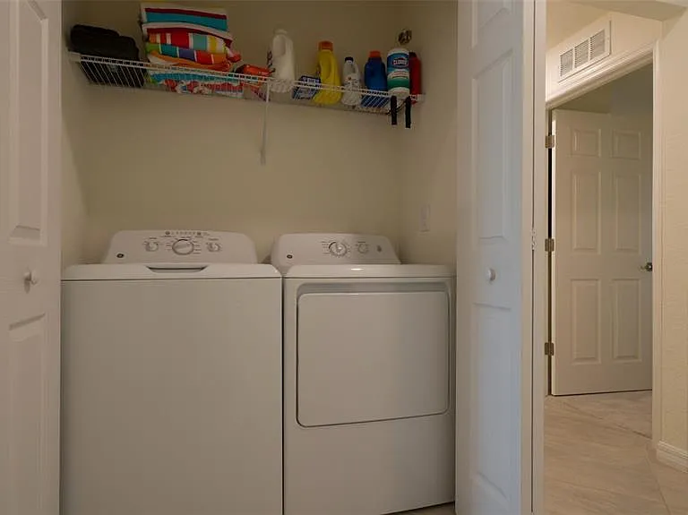 5624 Palmer Cir #203 — Photo 31