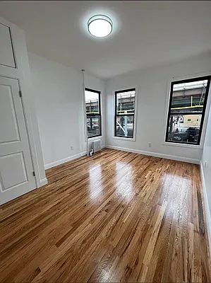 Rented by Standard Living Realty Inc | media 3