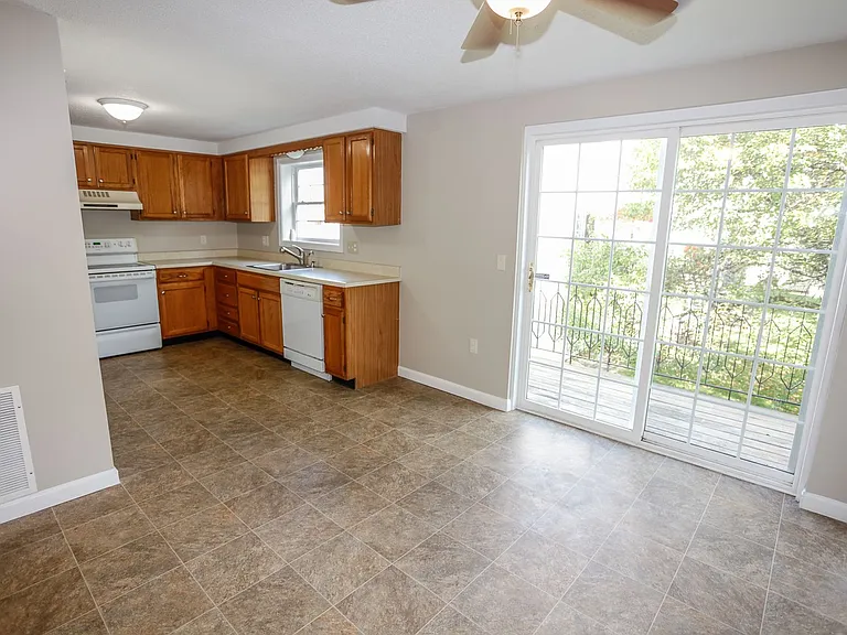 14 E Ridge Rd — Photo 14