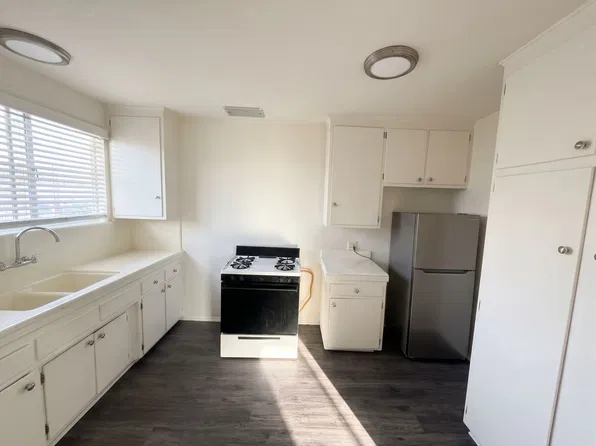 7200 S. Victoria Ave., 7200 S Victoria Ave #1, Los Angeles, CA 90043