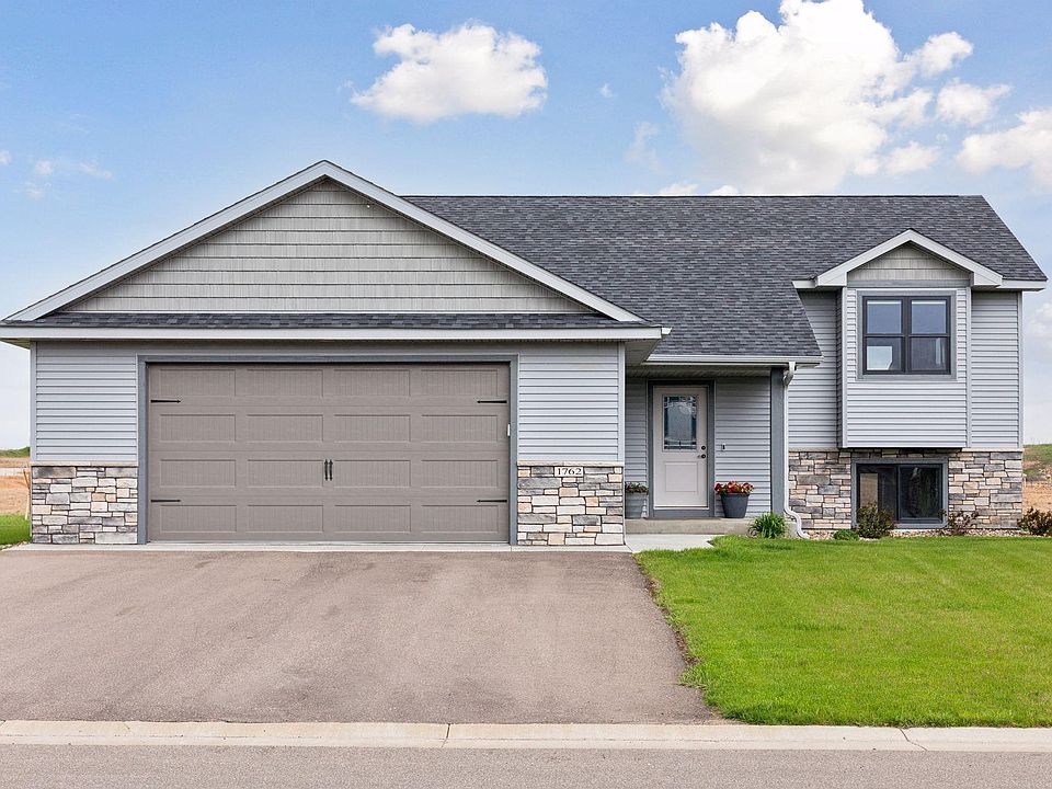 1st image of 1762 Otter Way