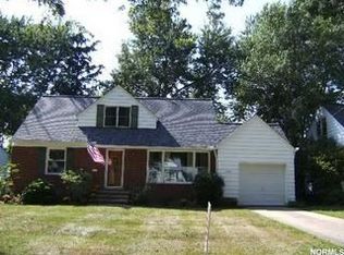 1346 Haverston Rd, Lyndhurst, OH 44124