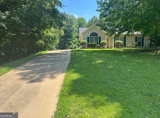 446 Hampton Green Dr, Lagrange, GA 30240