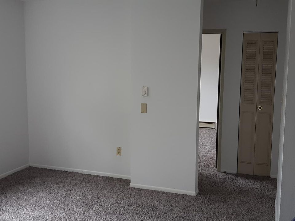 Living room into hall