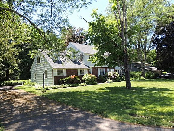 3rd image of 122 Wisconsin Dr